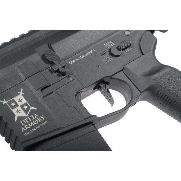 SUPER PAKET! AIRSOFT ELEKTRO PUŠKA DELTA ARMORY M4 AR15 M-LOK 10